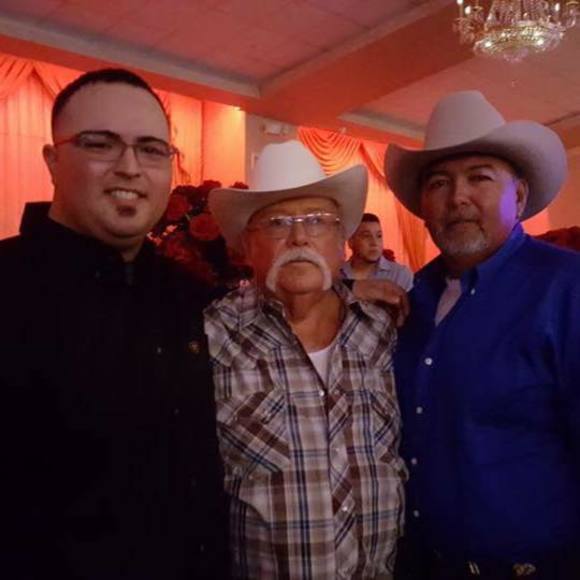 Meet your Posher, Adolfo - Picture 1 of 1